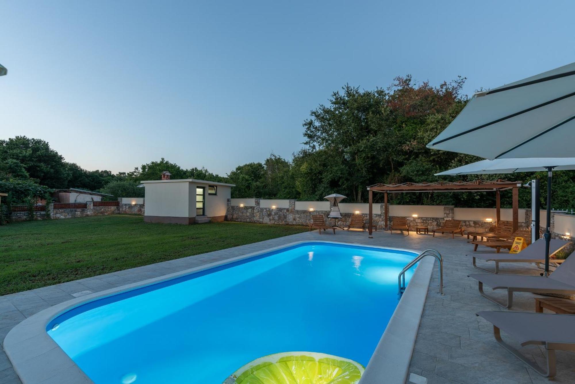 App Sandro With Common Pool Porec Esterno foto